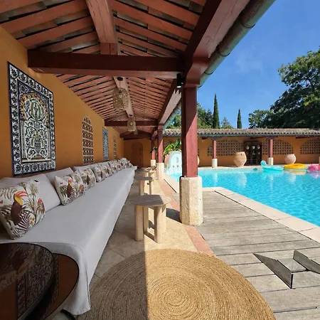 Lit King Size Vue Jardin Apartment