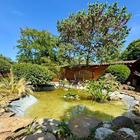 Lit King Size Vue Jardin *